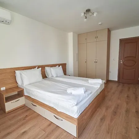 Инфинити Lägenhet Burgas